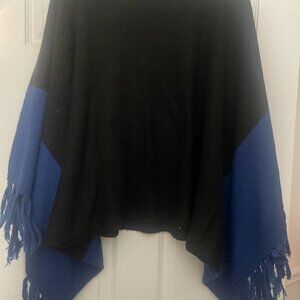 COLORBLOCK PONCHO BLACK/BLUE - SIZE MEDIUM/LARGE - NWOT